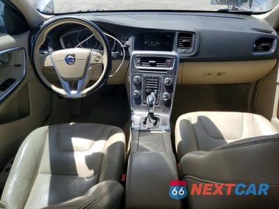 Zdjęcie 8 z 12 samochodu: 2015 VOLV S60 VIN:YV140MFKXF2366296 - miniatura