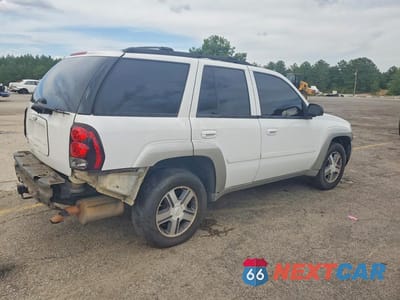 Trzecie zdjęcie samochodu z tyłu: 2007 CHEVROLET TRAILBLAZER LS VIN:1GNDT13S372239849 - miniatura