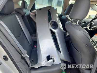 Zdjęcie 10 z 12 samochodu: 2010 TOYOTA PRIUS III VIN:JTDKN3DU7A5088834 - miniatura