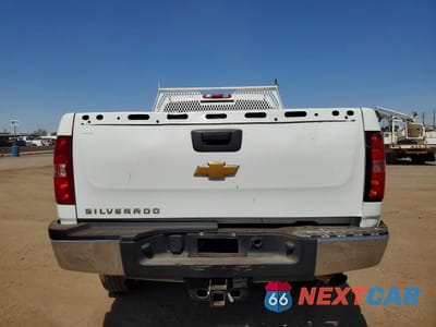 Zdjęcie 6 z 12 samochodu: 2014 CHEVROLET SILVERADO C2500 HEAVY DUTY VIN:1GC1CVCG0EF120452 - miniatura