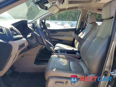 Zdjęcie 7 z 13 samochodu: 2019 HONDA ODYSSEY EXL VIN:5FNRL6H71KB025934 - miniatura