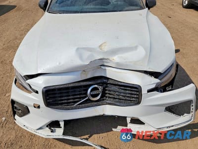 Zdjęcie 11 z 12 samochodu: 2021 VOLVO S60 T5 R-DESIGN VIN:7JR102TM1MG108558 - miniatura