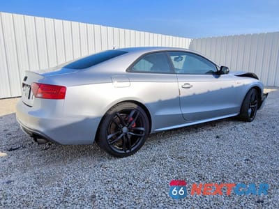 Trzecie zdjęcie samochodu z tyłu: 2016 AUDI S5 PREMIUM PLUS VIN:WAUC4AFR2GA022757 - miniatura