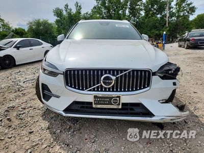 Piąte zdjęcie samochodu w środku: 2022 VOLVO XC60 B6 INSCRIPTION VIN:YV4062RL5N1052195 - miniatura
