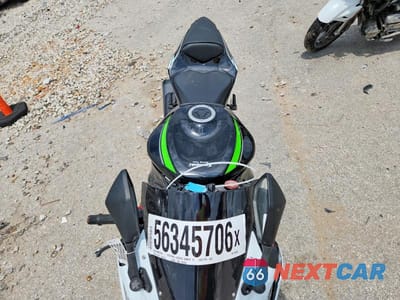 Piąte zdjęcie samochodu w środku: 2016 KAWASAKI ZX636 F VIN:JKBZXJF19GA008438 - miniatura