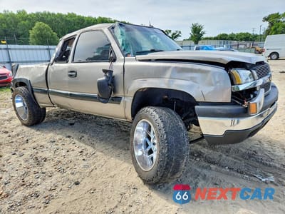 Czwarte zdjęcie samochodu z boku: 2003 CHEVROLET SILVERADO K1500 VIN:1GCEK19T13E173178 - miniatura