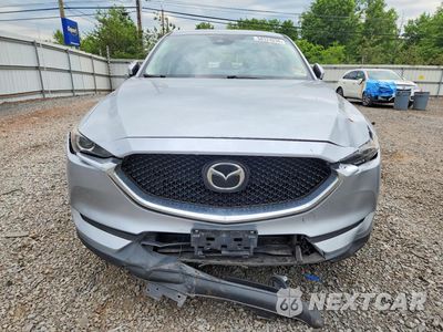 Piąte zdjęcie samochodu w środku: 2017 MAZDA CX-5 TOURING VIN:JM3KFACL8H0125043 - miniatura