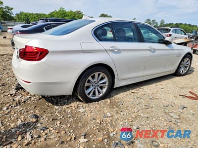 Trzecie zdjęcie samochodu z tyłu: 2016 BMW 528 XI VIN:WBA5A7C55GG642506 - miniatura