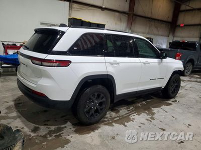 Trzecie zdjęcie samochodu z tyłu: 2025 JEEP GRAND CHEROKEE LAREDO VIN:1C4RJHAGXSC370808 - miniatura