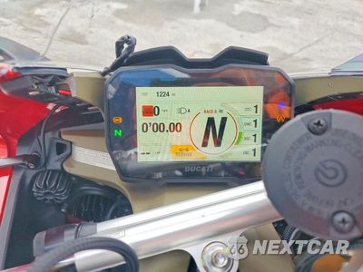 Zdjęcie 7 z 9 samochodu: 2023 DUCATI PANIGALE V4S VIN:ZDMDAGWW7PB003144 - miniatura