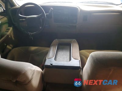Zdjęcie 8 z 12 samochodu: 2002 GMC NEW SIERRA C1500 VIN:2GTEC19T121230458 - miniatura