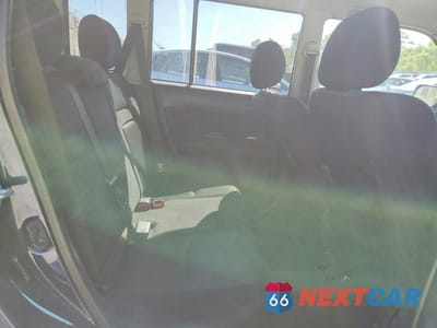 Zdjęcie 11 z 13 samochodu: 2006 TOYOTA SCION XB VIN:JTLKT324064076194 - miniatura