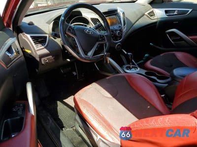 Zdjęcie 8 z 12 samochodu: 2012 HYUNDAI VELOSTER BASE VIN:KMHTC6AD1CU034742 - miniatura
