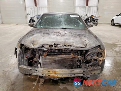 Piąte zdjęcie samochodu w środku: 2019 CHRYSLER 300 S VIN:2C3CCABG4KH634094 - miniatura