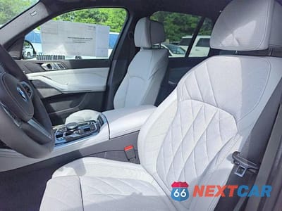 Zdjęcie 7 z 14 samochodu: 2026 BMW X5 XDRIVE50E VIN:5UX43EU01T9339655 - miniatura