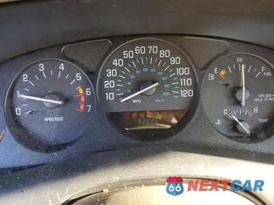 Zdjęcie 9 z 12 samochodu: 2001 BUICK REGAL LS VIN:2G4WB55K211337816 - miniatura