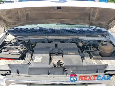 Zdjęcie 11 z 12 samochodu: 2002 FORD ECONOLINE E450 SUPER DUTY CUTAWAY VAN VIN:1FDXE45F02HB76504 - miniatura