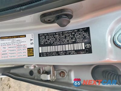 Zdjęcie 13 z 13 samochodu: 2017 TOYOTA PRIUS THREE VIN:JTDKARFU0H3047351 - miniatura