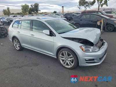 Czwarte zdjęcie samochodu z boku: 2015 VOLKSWAGEN GOLF SPORTWAGEN S VIN:3VWC17AU6FM510361 - miniatura