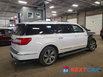 Trzecie zdjęcie samochodu z tyłu: 2019 LINCOLN NAVIGATOR L RESERVE VIN:5LMJJ3LT3KEL11865 - miniatura
