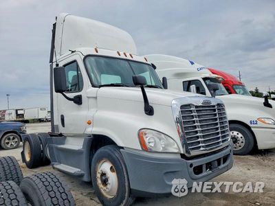 2016 FREIGHTLINER CASCADIA 125 SEMI TRUCK 1FUBGEDV1GLHC5761 - główne zdjęcie licytacji z USA - miniatura