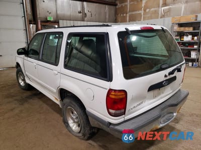 Drugie zdjęcie samochodu z przodu: 1998 FORD EXPLORER VIN:1FMZU34X6WUA55571 - miniatura