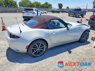 Trzecie zdjęcie samochodu z tyłu: 2018 MAZDA MX-5 MIATA GRAND TOURING VIN:JM1NDAD75J0203877 - miniatura