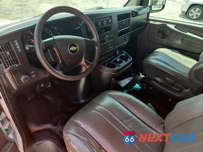Zdjęcie 8 z 13 samochodu: 2014 CHEVROLET EXPRESS G1500 VIN:1GCSGAFX9E1191465 - miniatura