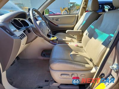 Zdjęcie 7 z 13 samochodu: 2005 TOYOTA HIGHLANDER LIMITED VIN:JTEEP21A050100140 - miniatura