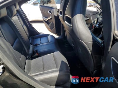 Zdjęcie 10 z 12 samochodu: 2014 MERCEDES-BENZ CLA 250 VIN:WDDSJ4EB1EN112569 - miniatura