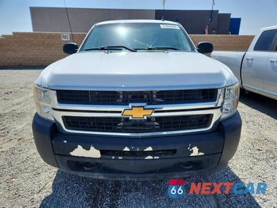Piąte zdjęcie samochodu w środku: 2007 CHEVROLET SILVERADO K2500 HEAVY DUTY VIN:1GCHK29K67E590974 - miniatura