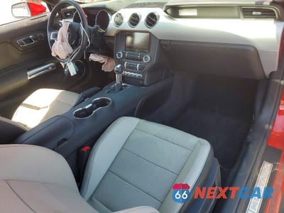 Zdjęcie 8 z 13 samochodu: 2015 FORD MUSTANG VIN:1FA6P8TH4F5324396 - miniatura