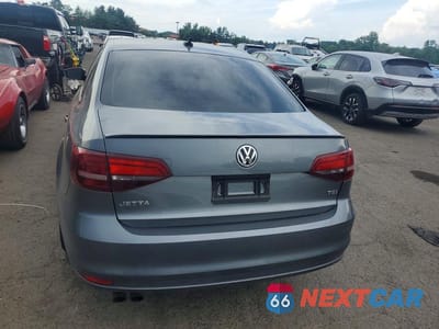 Zdjęcie 6 z 12 samochodu: 2016 VOLKSWAGEN JETTA SPORT VIN:3VWD17AJ3GM252148 - miniatura