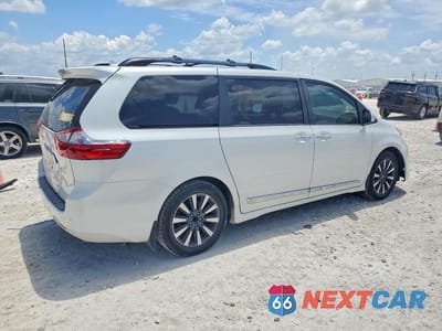 Trzecie zdjęcie samochodu z tyłu: 2020 TOYOTA SIENNA LIMITED 7-PASSENGER VIN:5TDYZ3DC5LS022947 - miniatura