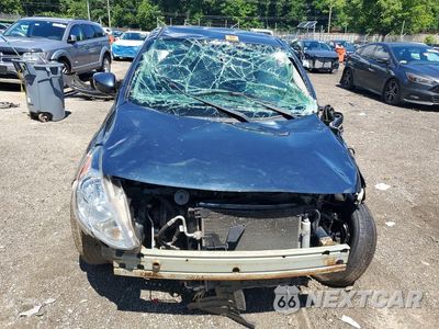 Piąte zdjęcie samochodu w środku: 2015 NISSAN VERSA NOTE SR VIN:3N1CE2CP4FL401391 - miniatura