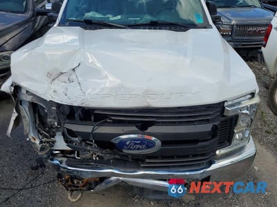 Zdjęcie 11 z 12 samochodu: 2017 FORD F350 SUPER DUTY VIN:1FD8X3H67HED87696 - miniatura