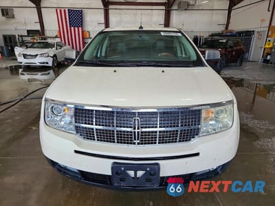 Piąte zdjęcie samochodu w środku: 2007 LINCOLN MKX VIN:2LMDU88C97BJ25638 - miniatura