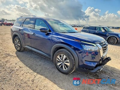 Czwarte zdjęcie samochodu z boku: 2024 NISSAN PATHFINDER SL VIN:5N1DR3CCXRC229811 - miniatura