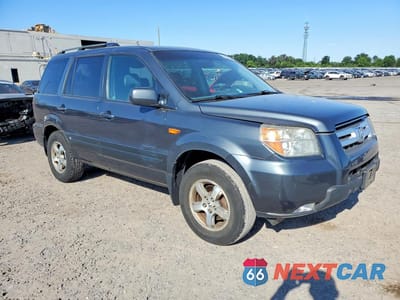 Czwarte zdjęcie samochodu z boku: 2006 HONDA PILOT EX VIN:2HKYF18726H558954 - miniatura