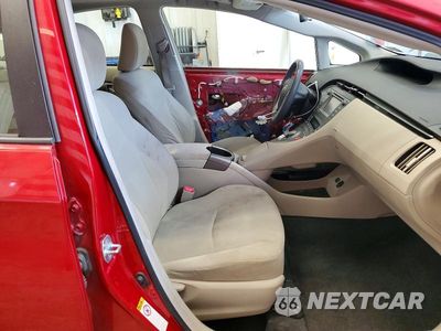 Zdjęcie 7 z 13 samochodu: 2012 TOYOTA PRIUS THREE VIN:JTDKN3DU6C5473997 - miniatura