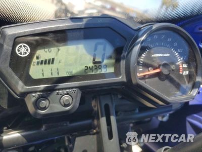 Zdjęcie 7 z 9 samochodu: 2009 YAMAHA FZ6 R VIN:JYARJ18Y29A000587 - miniatura
