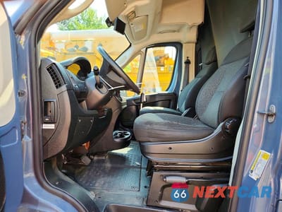 Zdjęcie 7 z 13 samochodu: 2019 RAM PROMASTER 3500 DELIVERY VAN VIN:3C6URVJG4KE551890 - miniatura