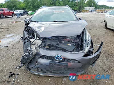 Piąte zdjęcie samochodu w środku: 2018 TOYOTA PRIUS C ONE VIN:JTDKDTB36J1602998 - miniatura