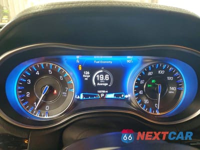 Zdjęcie 9 z 12 samochodu: 2021 CHRYSLER 300 S VIN:2C3CCABG8MH595805 - miniatura