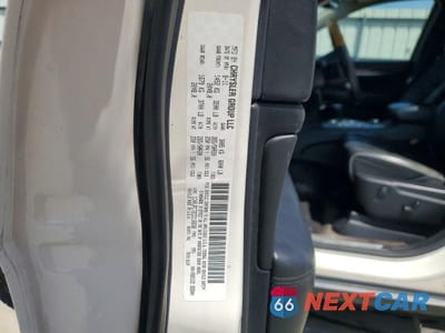 Zdjęcie 13 z 13 samochodu: 2012 JEEP GRAND CHEROKEE OVERLAND VIN:1C4RJFCT2CC116638 - miniatura