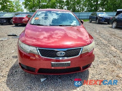 Piąte zdjęcie samochodu w środku: 2011 KIA FORTE EX VIN:KNAFU5A29B5378784 - miniatura
