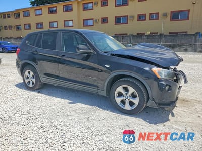 Czwarte zdjęcie samochodu z boku: 2011 BMW X3 XDRIVE28I VIN:5UXWX5C57BL708692 - miniatura