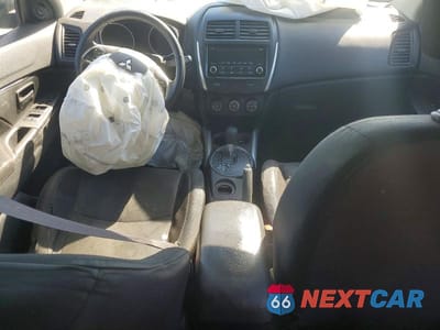 Zdjęcie 8 z 12 samochodu: 2014 MITSUBISHI OUTLANDER SPORT ES VIN:4A4AP3AU5EE018936 - miniatura