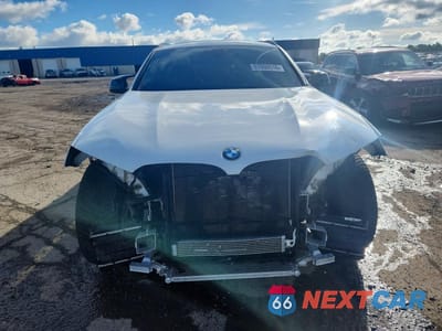 Piąte zdjęcie samochodu w środku: 2021 BMW X4 M COMPETITION VIN:5YMUJ0C00M9F50093 - miniatura