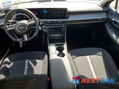 Zdjęcie 8 z 12 samochodu: 2026 HYUNDAI SONATA HYBRID BLUE VIN:KMHL24JJ8TA161969 - miniatura